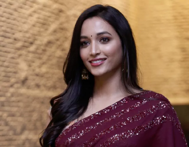 Srinidhi Shetty Glam Stills
